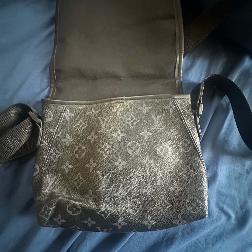 Louis Vuitton Men's Monogram Messenger Bag in Gray